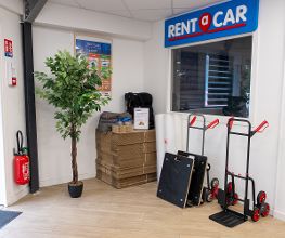 Rent A Car image 6