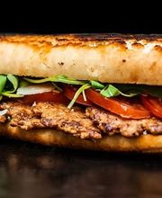 IOV Cubano Sandwich & Burger Bild 3