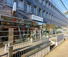 Aussenansicht der Kompass Apotheke