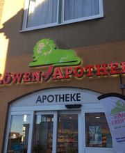 Aussenansicht der Löwen-Apotheke Leegebruch