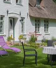 Gemütliche Plätzchen im 3.800 qm großen Garten zum Genießen