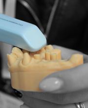 Smilesolutions Zahntechnik | Inh. Peter Böttcher Bild 1