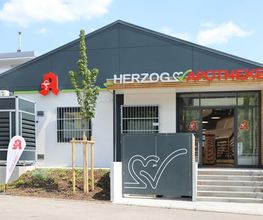 Aussenansicht der Herzog Apotheke
