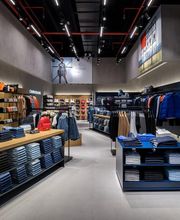 Calvin Klein Jeans immagine 2