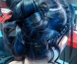 HELENE COIFFURE image 3