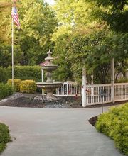 Carlton Senior Living San Leandro image 14