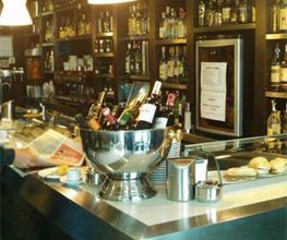 hotel-idh-angel-bar-05.jpg