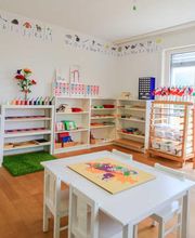 Kinderkrippe Nussbaum Bild 1