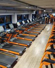 Basic-Fit Enschede Wesselerbrinklaan 24/7 - cardio