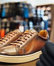 Napoli's Clothing & Shoes image 1