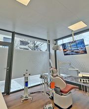 Prof. Dr. Robert Nölken M.Sc. - Praxis für Oralchirurgie, Parodontologie & Implantologie Bild 5