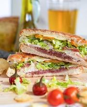 Sauce Pizza & Wine image 5