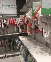 IDTROC : Vêtements/Jouets/livres de seconde main