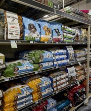 Product Shot: Pet Food/Supplies