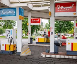 Shell Recharge Charging Station Bild 1
