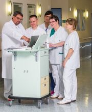 Unsere Ärzte, Therapeuten, Pflegekräfte und Servicemitarbeiter sind für Sie uns Ihre Gesundheit da.