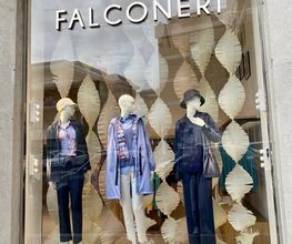 Falconeri immagine 1