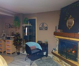 f1949869-d836-4fb2-8bca-c8077a8ab7a2.jpg