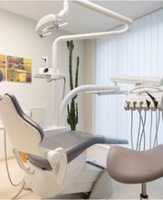 Zahnarztpraxis Lang Bild 8