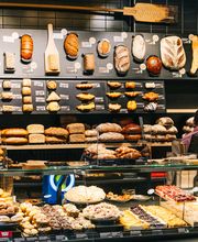 Junge Die Bäckerei. Bild 7