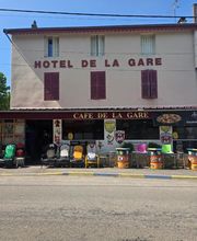 Café de la Gare image 3