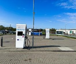 Powered by E.ON Drive & Clever Charging Station billede 1