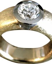 Die Schmuckmacherei - Goldschmiedemeisterin Angelika Offhaus Bild 9