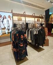 GUESS immagine 11
