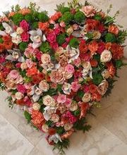 floristeria-fullana-ramo-enformadecorazon-2.jpg