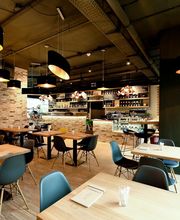 JUNG LADEN- UND GASTROBAU GMBH Schreinerei Bild 1