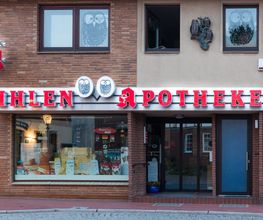 Aussenansicht der Uhlen-Apotheke