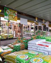 Mr.Bricolage Relais Saint Cyprien image 1