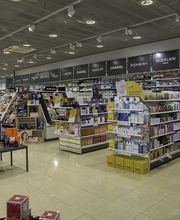 interieur-de-la-pharmacie-sun-store-conthey-forum
