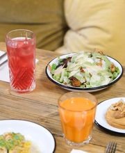 CLUBBBBB superfood | brunch, lunch & coffee shop image 18