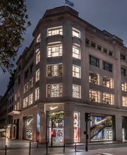 Nike House of Innovation PAR/002 image 2