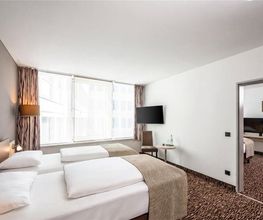 Twinbed in Family Room
