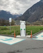 Shell Recharge Charging Station Bild 1