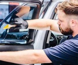 Bauer GmbH Autoglas-Service Bild 4