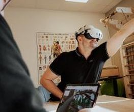 VR-Therapie die mit Spaß verbunden ist.