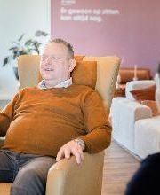 Meubelwinkel Prominent Hengelo | Relaxstoelen | Sta-op stoelen | Banken afbeelding 5