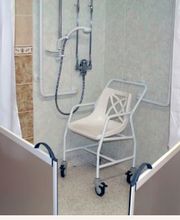 Farmaciaortopedialmeiras-sillasdeducha.JPG