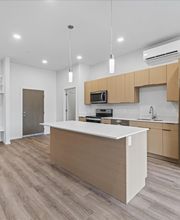 La Mira at Renaissance Apartments image 2