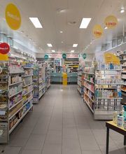 interieur-de-la-pharmacie-sun-store-sion-midi