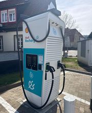 Shell Recharge Charging Station Bild 3