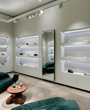 Bottega Veneta Milano Montenapoleone immagine 1