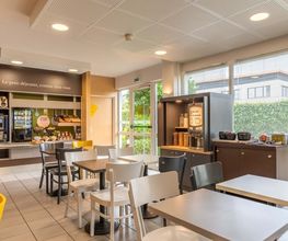 B&B HOTEL Evreux image 8