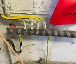 R & V Elektrotechnik Bild 3