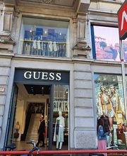 GUESS immagine 14