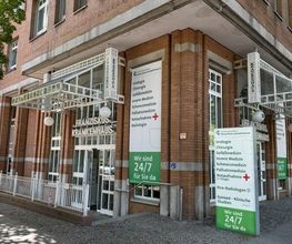 seitlicher Eingang/Ausgang des Franziskus Krankenhaus