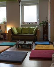 Der Aufenthaltsraum von Saccidananda-Yoga, Friedrichshain. Sitzecke